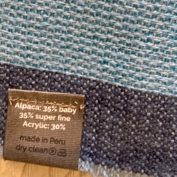 NEW Alpaca Scarf / Wrap - Picture 3 of 4